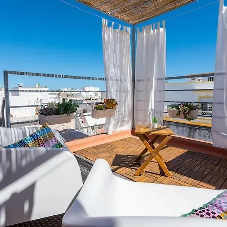Komfortables Haus Mit Sonnenterrassen & Meerblick Prázdninový dům Olhão