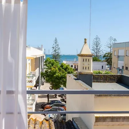 Komfortables Haus Mit Sonnenterrassen & Meerblick Olhão