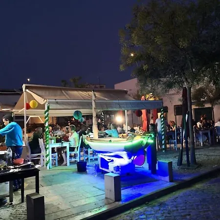 Komfortables Haus Mit Sonnenterrassen & Meerblick Prázdninový dům