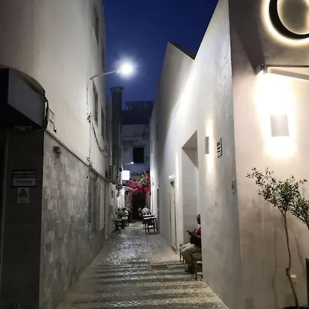 別荘 Komfortables Haus Mit Sonnenterrassen & Meerblick オリョン