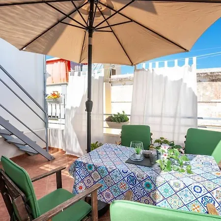 Komfortables Haus Mit Sonnenterrassen & Meerblick *