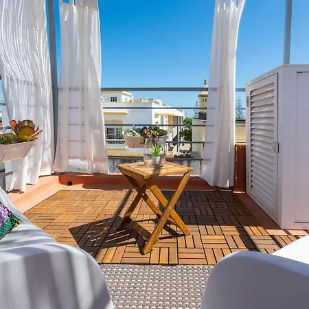 Komfortables Haus Mit Sonnenterrassen & Meerblick *